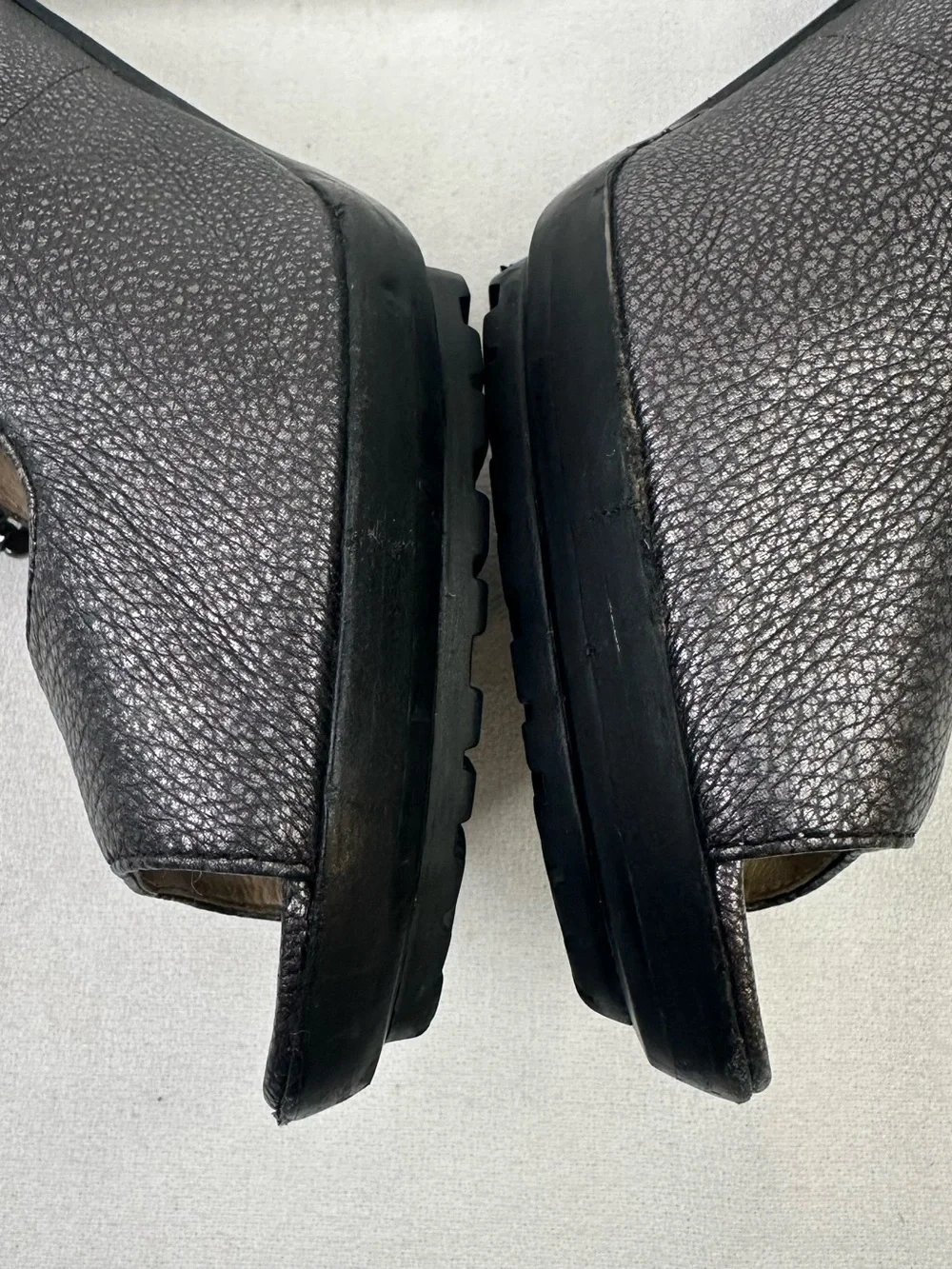 Michael Kors Peep Toe Double Buckle Heels Pewter Metallic Leather 7